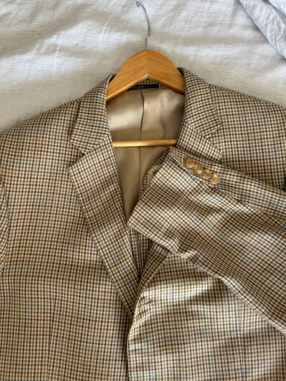 Hickey Freeman Tan & Cream Glen Plaid Sport Coat 44R
